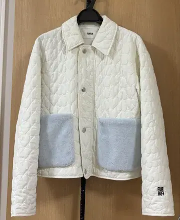 FURFUR 퍼 포켓 하트 퀼팅 블루종 화이트