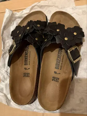 BIRKENSTOCK 플라워 디자인 샌들 38