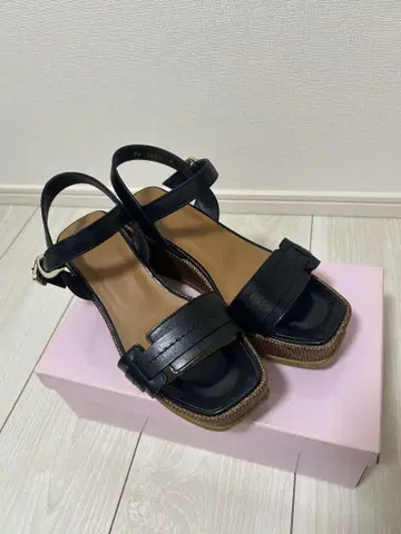 다이애나 샌들