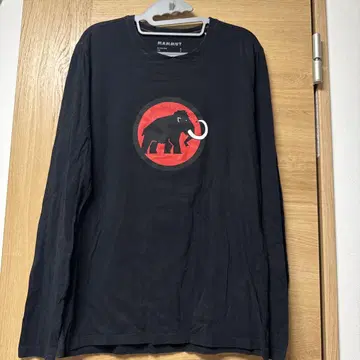MAMMUT 마무트 로고 티셔츠