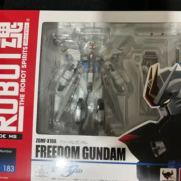 ROBOT혼 프리덤 건담