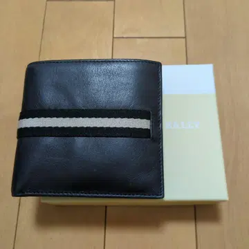 [ 새상품 ] BALLY 2단 접이식 지갑 블랙 가죽