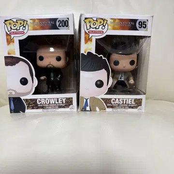 슈퍼내추럴 Crowley & Castiel 피규어 세트