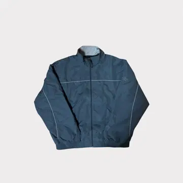 Nylon jacket with centerline design teck