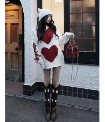 다리치 하트 로고 로우게이지 니트 튜닉