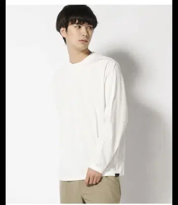NUMERALS 베이직 롱 T