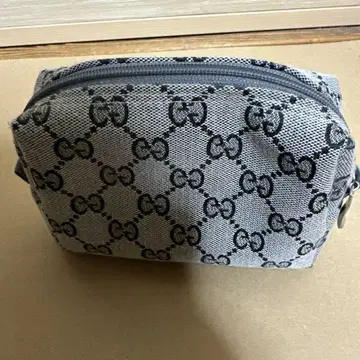 그레이 GG 패턴 박스형 파우치