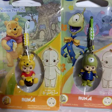 Disney 큐션 2점
