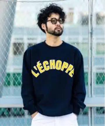 LECHOPPE isness 맨투맨 네이비