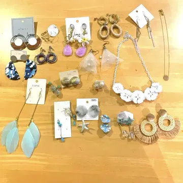 모두 미사용 새상품 다양한 디자인의 귀걸이 & 목걸이 세트 1