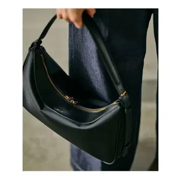 컨디션 최상 ROPE E'POR C BAG medium 블랙 원 숄더백