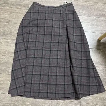 체크 랩 스타일 스커트 그라시아 루쏘 LL