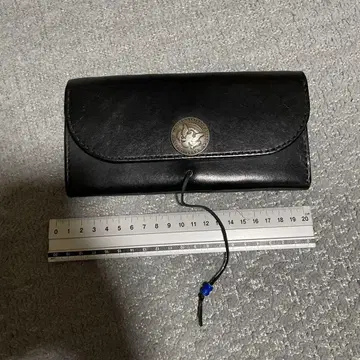 블랙 가죽 플랩 장지갑
