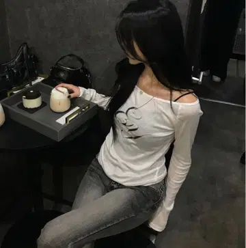 [ 새상품급 ] emmy 로고 시어 티셔츠