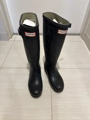 HUNTER 블랙 장화 버클 포함
