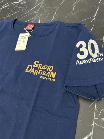 [ 미사용 새상품 ] 스튜디오 다치산 인디고 염색 T셔츠 L 사이즈