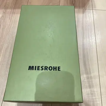 MIESROHE 플랫슈즈