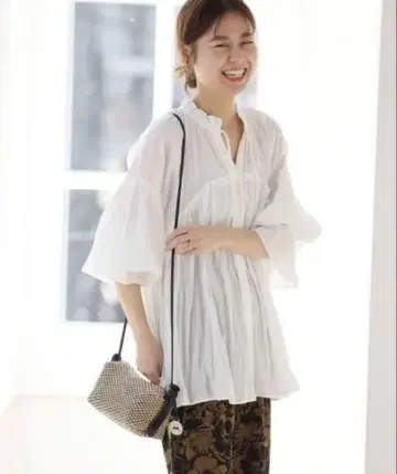 JOURNAL STANDARD relume 프릴 개더 블라우스