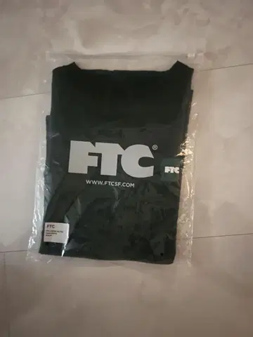 FTC 그린 T셔츠 박스로고