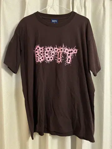 BoTT 브라운 T셔츠