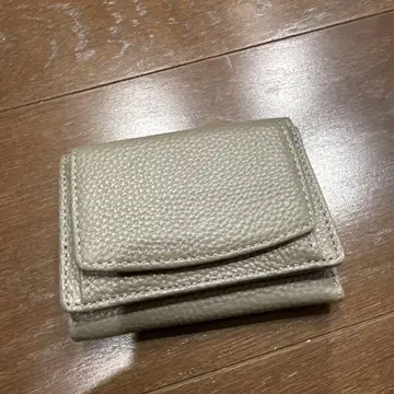 미사용 새상품 3단 폴더형 지갑