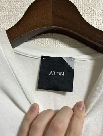 ATON 에이트 크루넥t셔츠