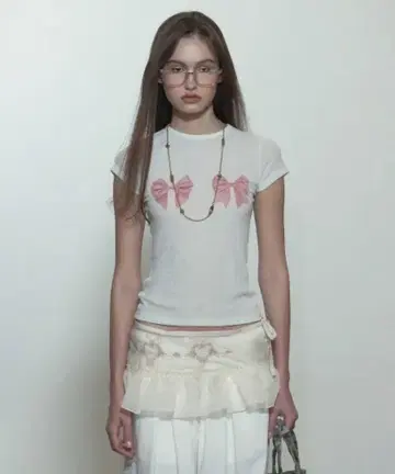 SCULPTOR Bow Bow Baby Tee