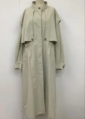 LOWRYS FARM 트렌치코트
