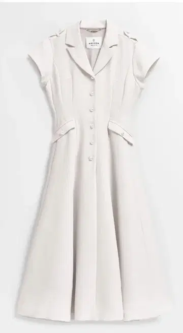 maison herlipto Vol.1 Pearl Button Dress