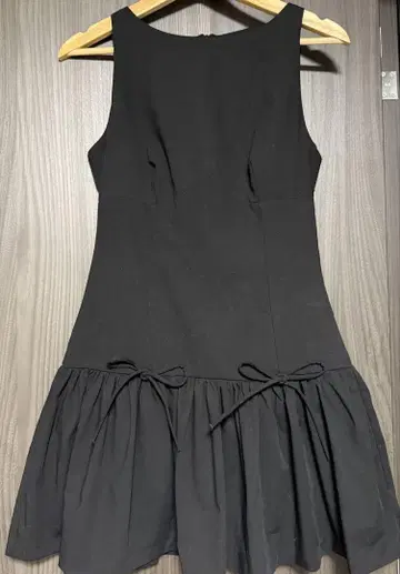 zara 슬리브리스 원피스 블랙 S 사이즈