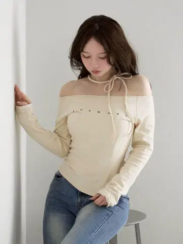 andmary Mary logo choker tops