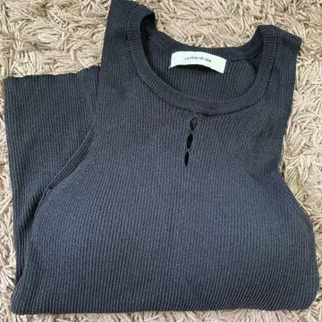cup in tank top