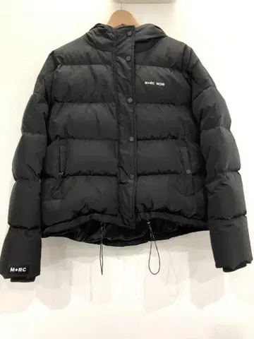 마르쉐노아 M+RC NOIR 18fw 다운 자켓 M 사이즈