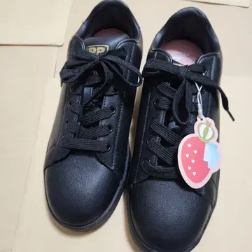 [ 미사용 새상품 ] 스토푸리 스니커즈 블랙 24~24.5cm