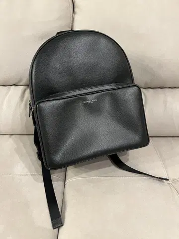 MICHAEL KORS 블랙 백팩