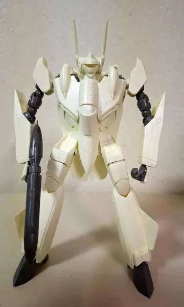 하세가와 1/72 VF-0 발키리 프로토타입 조립품