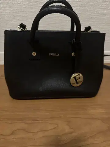FURLA 훌라 블랙 핸드백