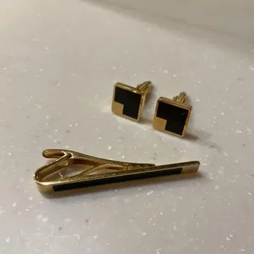 dunhill 골드 넥타이핀 커프스 단추 세트
