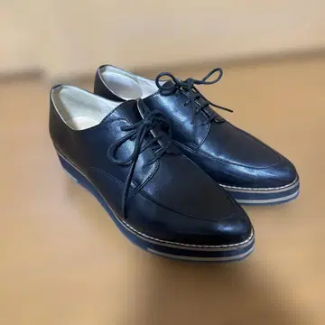 블랙 가죽 통굽 캐주얼 슈즈