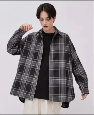 새상품 Lui's 로얄 체크 슬릿 볼륨 셔츠 코트