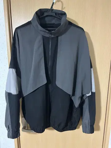 그레이 블랙 점퍼