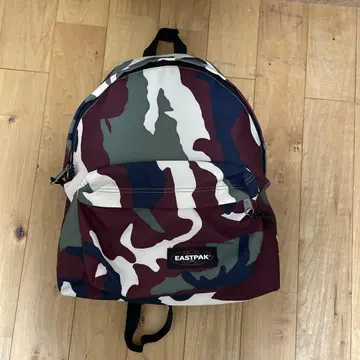 EASTPAK 카모플라쥬 백팩 카모플라쥬