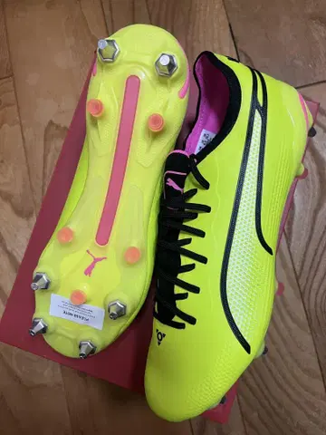 새상품 초특가 푸마 킹 얼티밋 Mx SG 26.5cm
