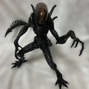 에이리언 피규어 블랙