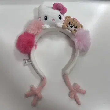헬로키티와 곰 머리띠