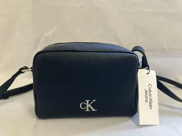 Calvin Klein Jeans 블랙 숄더백