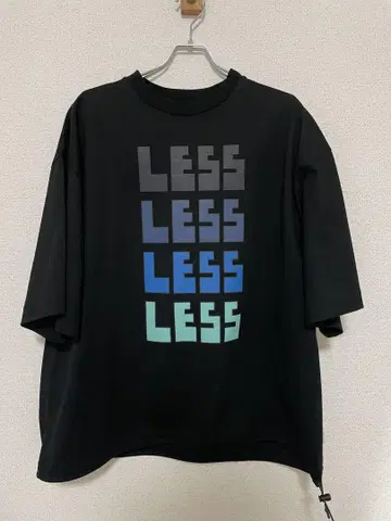 clesste MASSIVE L/S T-SHIRT