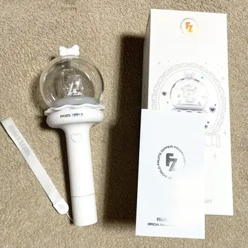 FRUITS ZIPPER 응원봉 박스 있음