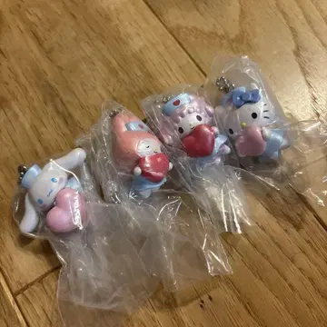 산리오 간호사 스윙 마스코트 4개 세트