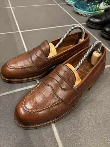 알든 투모로우랜드 별주 로퍼